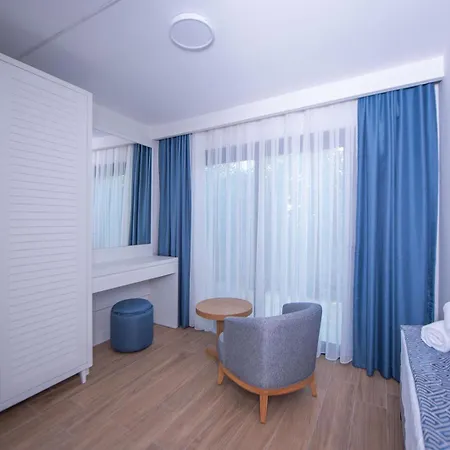 La Marina Yalikavak 公寓式酒店 *